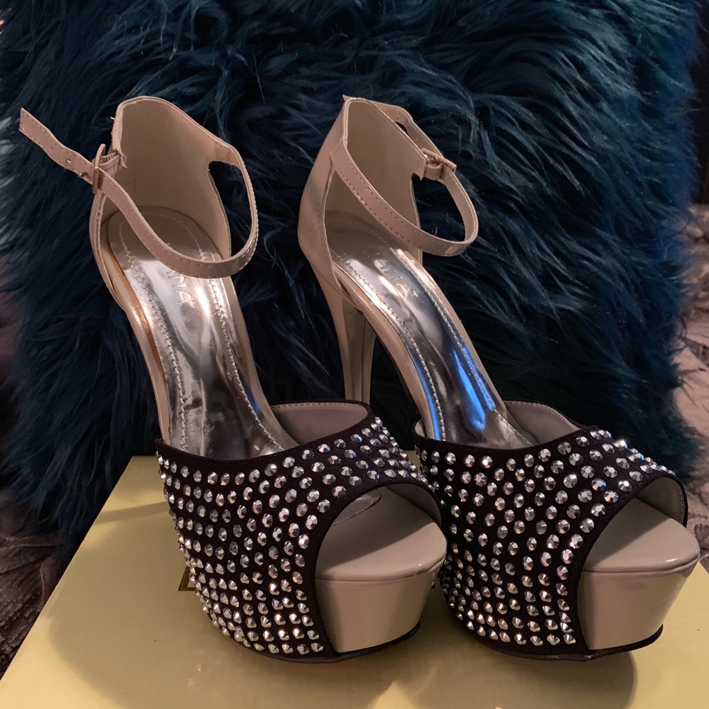 Liliana Pumps Nude/Black 5inch heel